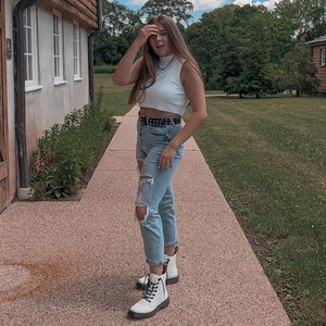 Meet your Posher, Emma